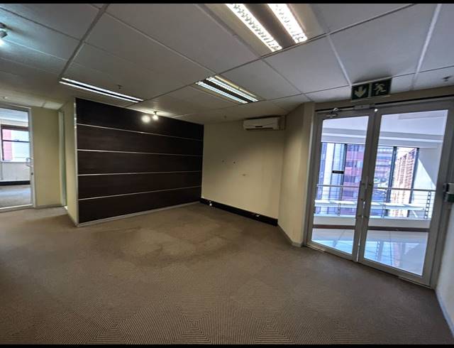 464M² OFFICE TO LET IN SANDTON CENTRAL